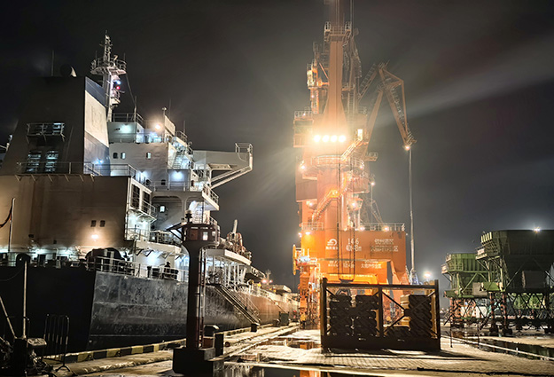 技術公司煤炭業務突破新高 --十五萬噸印尼進口煤炭運抵欽州港