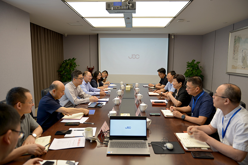 政企聚力謀新篇  共啟發(fā)展新機(jī)遇 ——建鄴區(qū)區(qū)長賈晨率隊(duì)考察調(diào)研技術(shù)公司